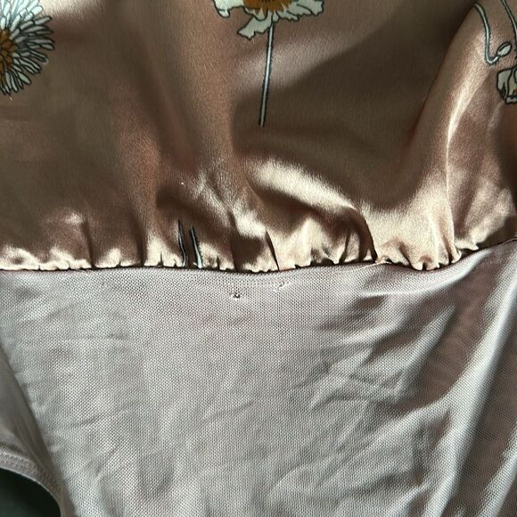 ASTR The Label Floral Drape Front Long Sleeve Bodysuit Mauve Mesh Bottom Size L - Picture 7 of 10
